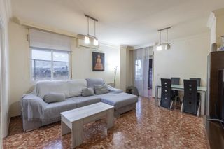 Appartement  Avenida avenida nuestra señora de los dolores. !piso con garaje en una de las mejores zonas de maracena  zona v