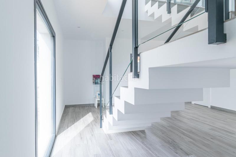 Foto cf31d63f-1fef-4212-add9-956d80c34a6d. Chalet  nueva construcción . 5 dormitorios ,3 baños. en Otura