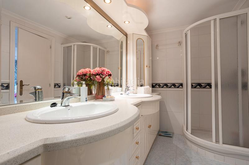 Foto 2223cc66-a42f-4545-901a-54d2dececd69. Pis amb piscina a Playa Levante Benidorm