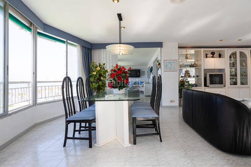 Foto 43ba5cee-a9da-4303-926a-fffbf98b9544. Pis amb piscina a Playa Levante Benidorm