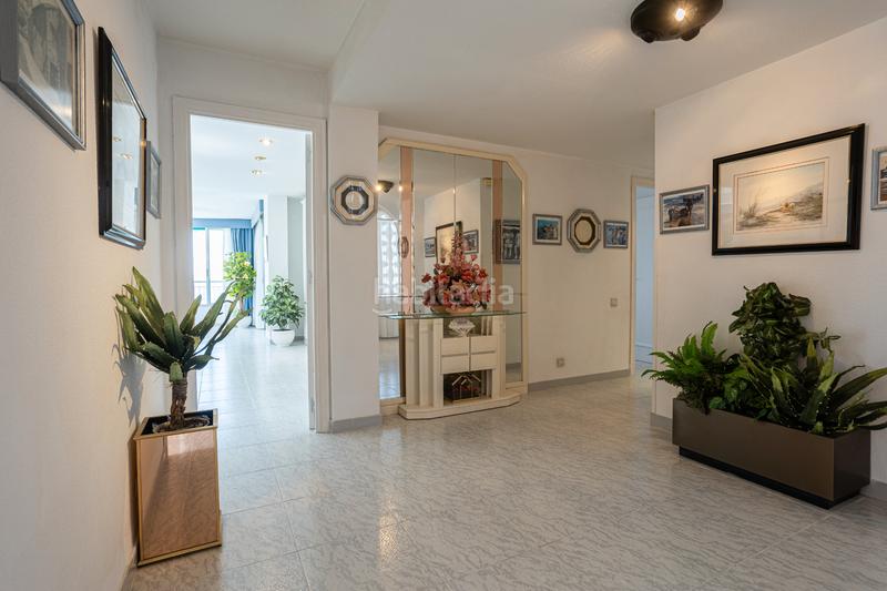 Foto 9ca6edd0-0aa8-4b91-818e-a126f782f8c2. Pis amb piscina a Playa Levante Benidorm