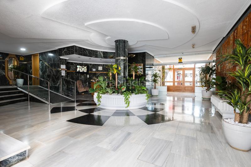 Foto cf9af0ea-1316-4ddd-bb24-e485413e0ab1. Pis amb piscina a Playa Levante Benidorm