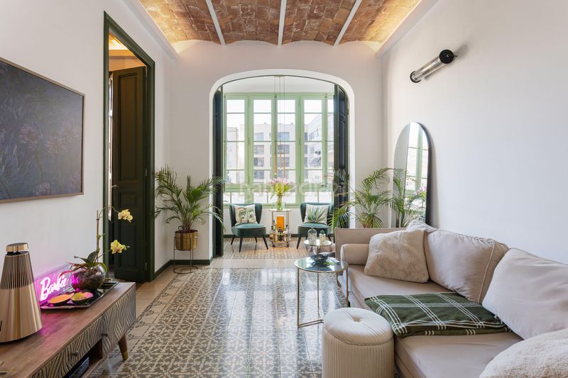 Foto 5d408030-9ca9-4212-9261-9217a4056c02. Appartement in calle de sicília in Sagrada Família Barcelona