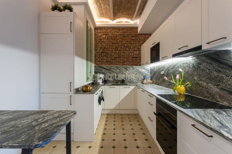 Foto a52972d6-7de7-4ab2-b8af-0f55dbd7f9e9. Appartement in calle de sicília in Sagrada Família Barcelona