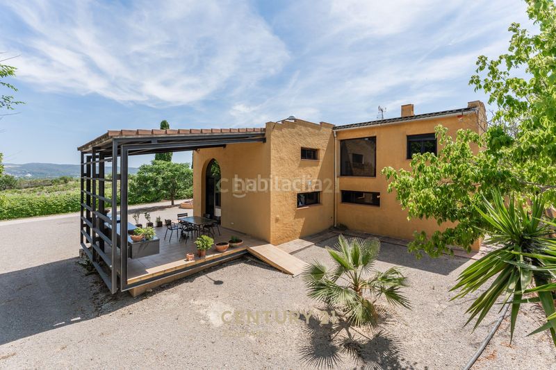Foto 38b41eef-4d9a-4746-9623-bc79263dd14d. Casa a cal farines a Castellví de la Marca