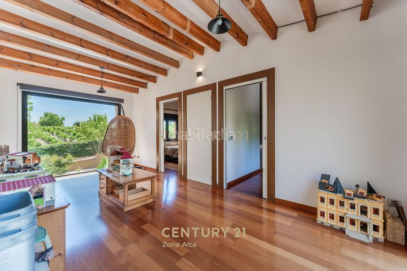 Foto b64c79c3-b495-4d68-8ee0-81fc5e836eb7. Casa a cal farines a Castellví de la Marca