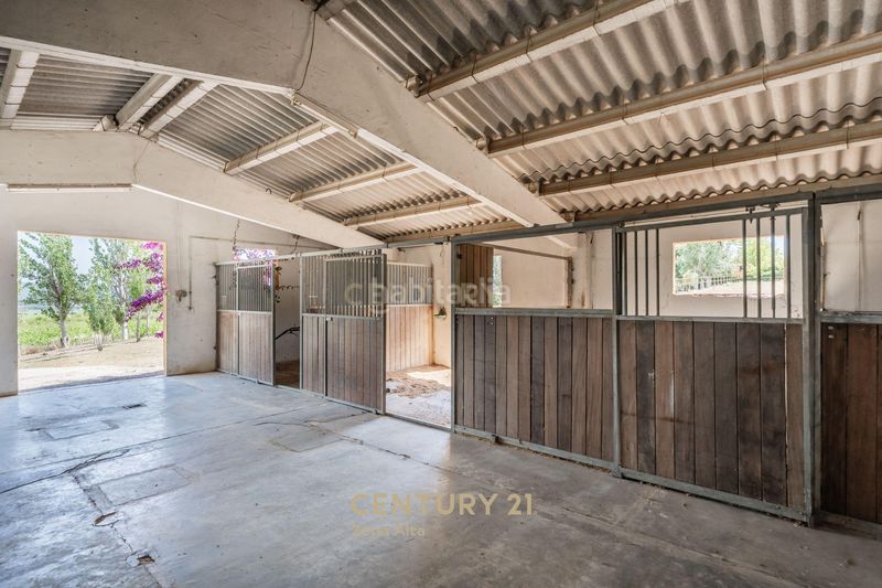 Foto b6789ead-8c29-4d4f-b685-b675cbfa0fff. Casa a cal farines a Castellví de la Marca