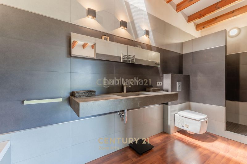 Foto fbdf4489-5050-4dd6-9a93-831ada0a8284. Casa a cal farines a Castellví de la Marca
