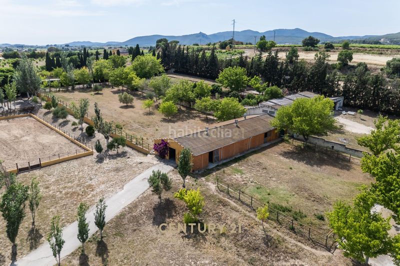 Foto fdf09368-f393-4d6e-8297-1f9de49c5cc9. Casa a cal farines a Castellví de la Marca