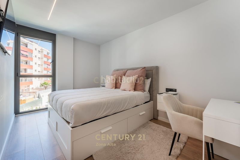 Foto b55d8475-abc5-4910-b3da-2cbd2e503bdc. Edifici a av. europa a La Girada Vilafranca del Penedès