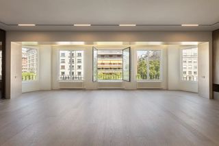 Apartament a Avinguda de Pau Casals, Barcelona, Spain