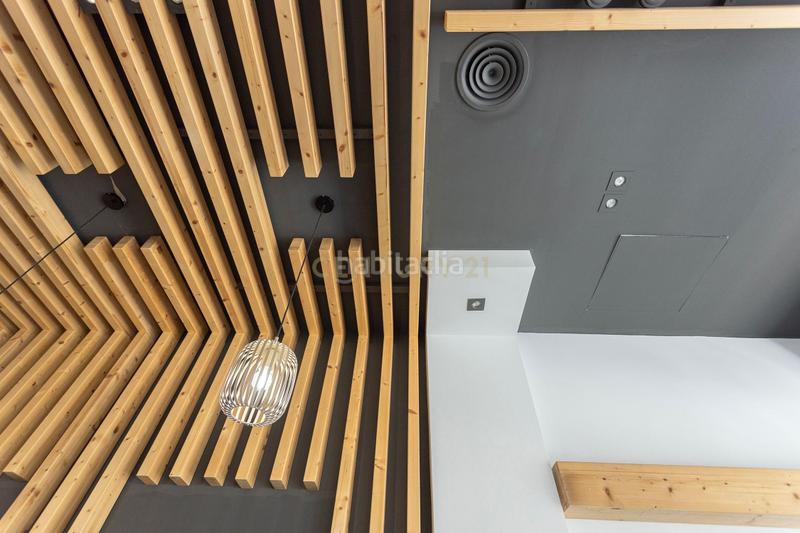 Foto d3889ce9-73dc-4a99-9602-ff19b988fcc7. Oficina a carrer del torrent de l'olla a Vila de Gràcia Barcelona