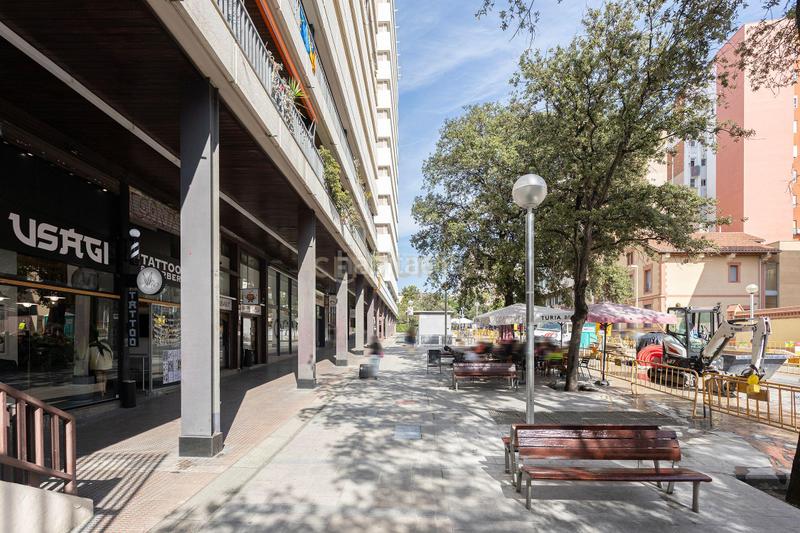 Foto d689f6a4-47f6-4375-85b8-eff9471b0459. Oficina a carrer del torrent de l'olla a Vila de Gràcia Barcelona