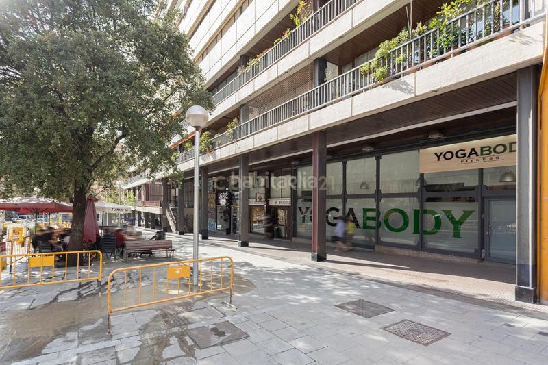 Foto e24327f2-2794-4ad1-ac59-100941b81b31. Oficina a carrer del torrent de l'olla a Vila de Gràcia Barcelona