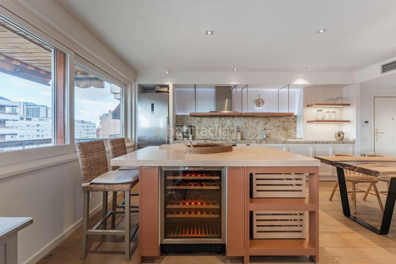 Foto 85002e4c-7de7-4d1e-8357-e112d1991c4c. Lloguer apartament a carrer del doctor ferran a Pedralbes Barcelona