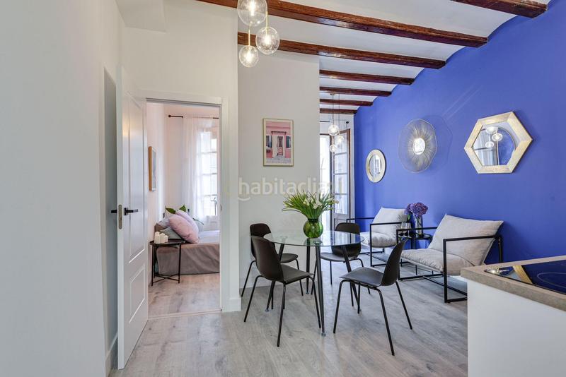 Foto 0a10bede-03f9-4345-8bf9-f60ae3609f66. Apartament a carrer dels canvis vells a St. Pere - Sta. Caterina - El Born Barcelona