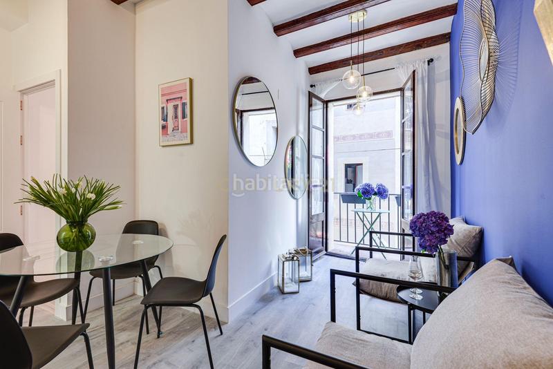 Foto a868cafc-8864-4344-b61b-7cf8451f1548. Apartament a carrer dels canvis vells a St. Pere - Sta. Caterina - El Born Barcelona