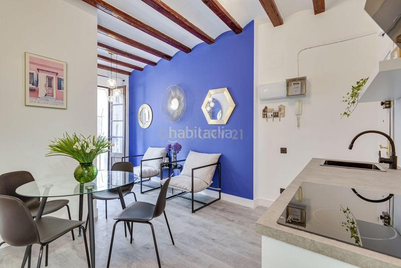 Foto c1534d84-01fa-477b-b0b3-47daa5eebc1f. Apartament a carrer dels canvis vells a St. Pere - Sta. Caterina - El Born Barcelona