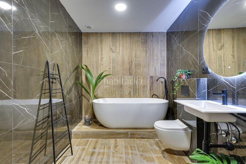 Foto ecf9c848-044f-41ca-8a0d-eaee12c000c7. Apartament a carrer dels canvis vells a St. Pere - Sta. Caterina - El Born Barcelona