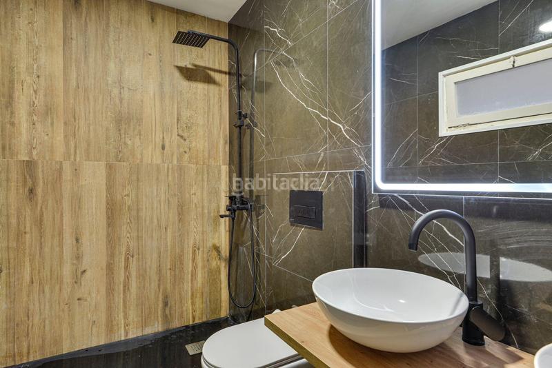 Foto f38ed620-f775-4ba5-9aa8-8b59df376263. Apartament a carrer dels canvis vells a St. Pere - Sta. Caterina - El Born Barcelona