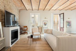 Apartment in Carrer de la fusteria, barcelona, barcelona, spain. Exclusividad histórica en el corazón del gòtic  calle fusteria