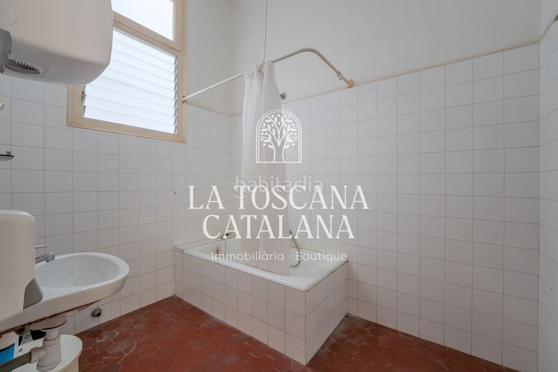 Foto e263ccf2-1d53-4470-8885-668542be4175. Edifici a Caldes de Malavella