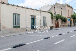 Maison jumelée  Avinguda del doctor furest i roca. Joia modernista amb jardí privat - gran oportunitat d'inversió