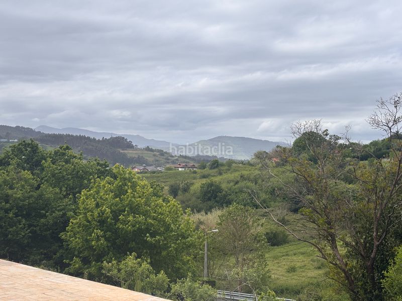 Foto 43a46f96-c9e1-4a20-b0b4-2b7b4c7b7b1d. Xalet amb xemeneia calefacció aparcament a Barrika