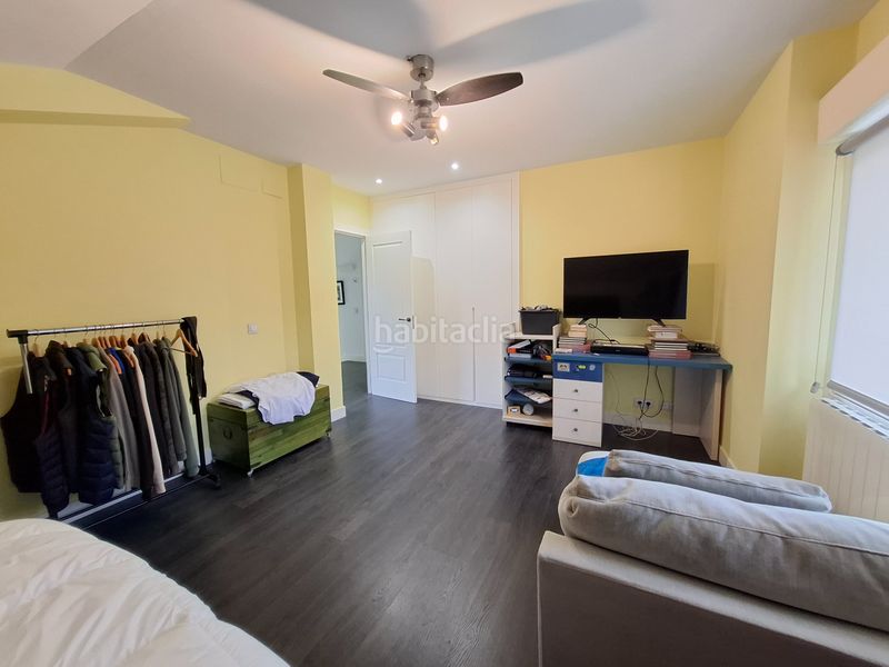 Foto bb4d1c0a-a852-49ac-8026-945658074472. Xalet amb xemeneia calefacció aparcament a Barrika