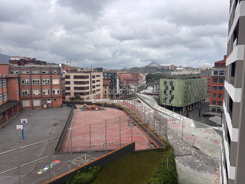 Foto 088fd04a-37a9-4015-b02c-abd2bf890974. Àtic a altos hornos de vizcaya hiribidea 17 a Lasesarre Barakaldo