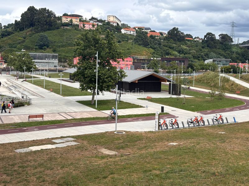 Foto f8366108-fb80-421c-a8d0-190fb6a2df9c. Àtic a altos hornos de vizcaya hiribidea 17 a Lasesarre Barakaldo