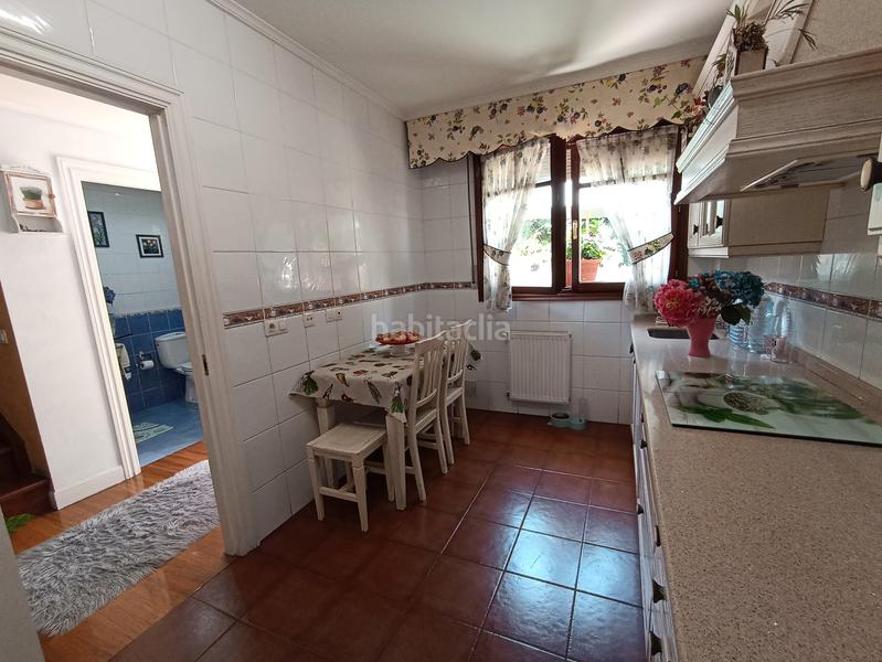 Foto 7c63254d-d919-4fec-bc57-ce45d0d05edf. Chalet en calle de montecerredo 13 chalet adosado en urbanización montecerredo en Castro - Urdiales