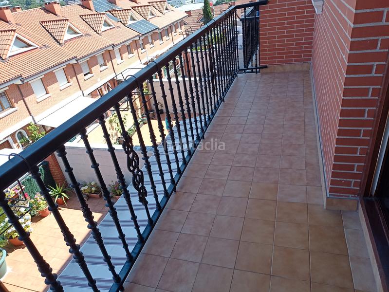 Foto 88a65a0e-81f6-490f-bab8-8edd8eef10ee. Chalet en calle de montecerredo 13 chalet adosado en urbanización montecerredo en Castro - Urdiales