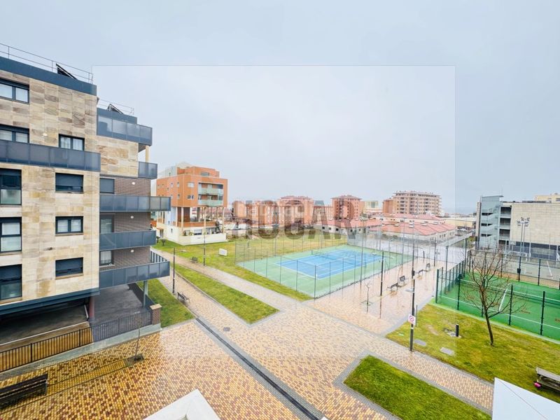 Foto bacceb83-5fd6-441d-b113-56a120aea67b. Pis a calle mosquera barnuevo 15 a Eduardo Saavedra - Eloy Sanz Villa Soria
