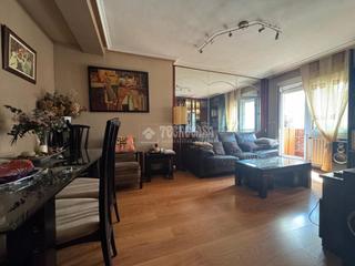 Dachwohnung in Perchera. Ático en venta en gijón