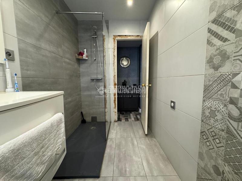 Foto d153b7da-9bf1-408d-aad0-750ff51173a8. Piso  en venta en Pumarín Gijón