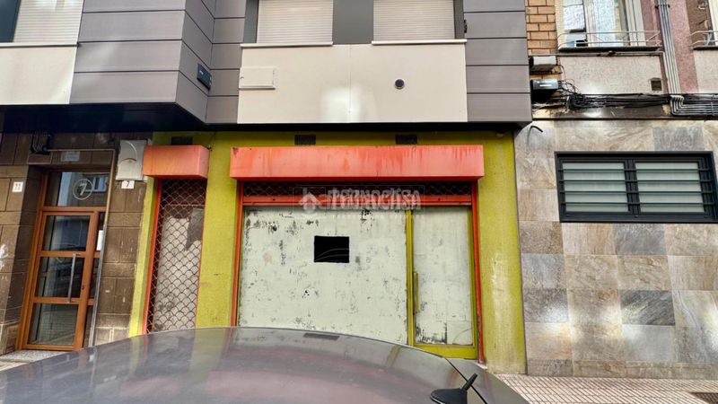 Foto c2835706-f8f4-4090-ae38-f87465691844. Local comercial a Pumarín Gijón
