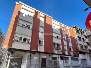 Piso en Llano. Piso en venta en gijón