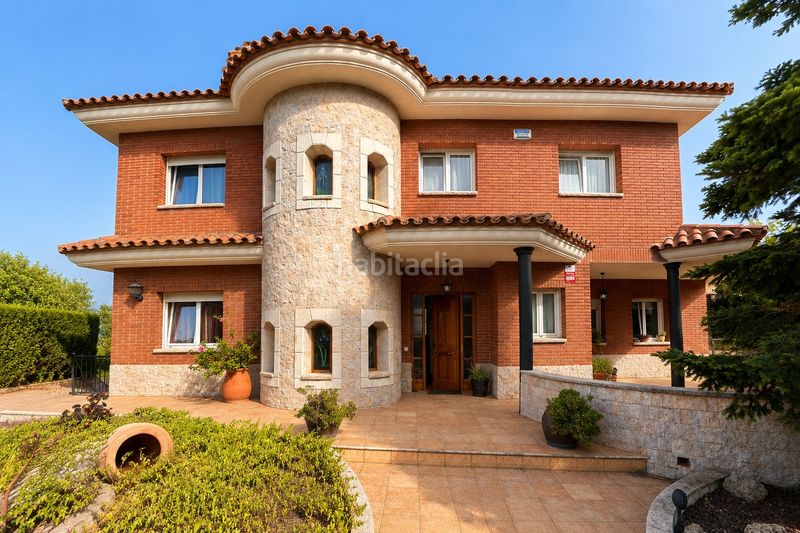 Foto 3e7d7a47-0691-4fb2-b42d-584eeb7a74b9. House with fireplace heating parking pool in Castellvell del Camp