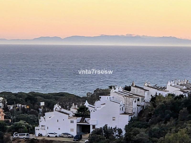 Foto 63a8ea92-9e7a-42dd-978b-f443d69d7d01. Apartament amb aparcament piscina a reserva de Marbella Marbella