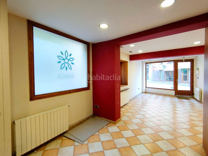 Foto 1bae93a4-e7f4-40ef-9aed-c9179d24e063. Business premise in carrer d'ignasi casabó 18 in Camprodon