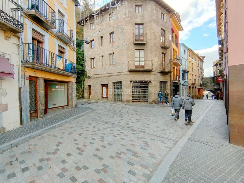 Foto f3285c56-d238-48b7-ad36-5f3e71aa5fa4. Business premise in carrer d'ignasi casabó 18 in Camprodon
