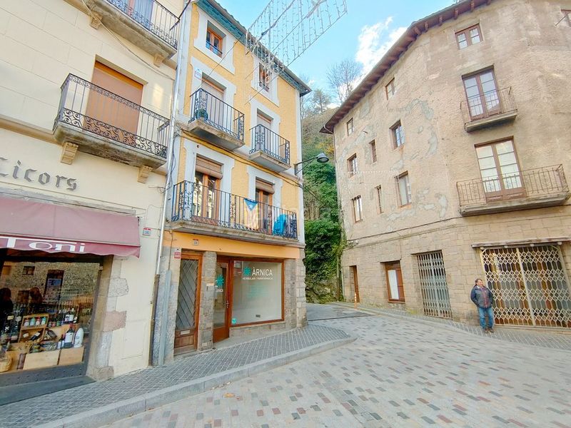 Foto f4ac911b-7b45-41ba-9748-9d4ae1f505bc. Business premise in carrer d'ignasi casabó 18 in Camprodon
