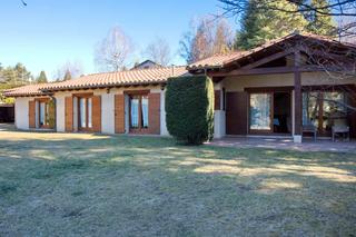 Casa a N/a. Casa con jardín en font rubí, camprodon