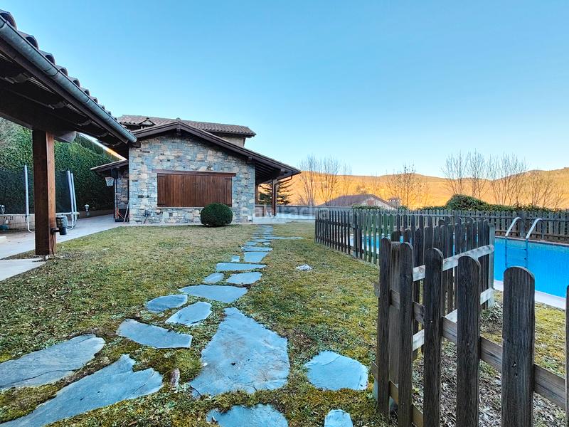 Foto 15f5a939-ec26-49f2-a9e7-7de86d277cd2. Haus in carrer de solà morales 20 in Molló