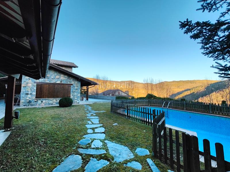 Foto 8c7098ee-a780-4629-88e3-61c58fe39fc7. Haus in carrer de solà morales 20 in Molló