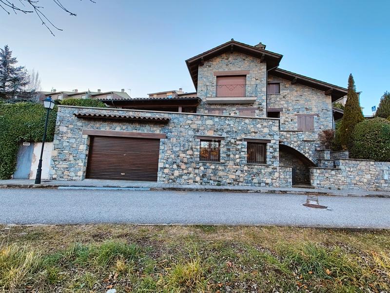 Foto b5a8d081-90e1-4e22-9d10-c1e8d977c83c. Haus in carrer de solà morales 20 in Molló