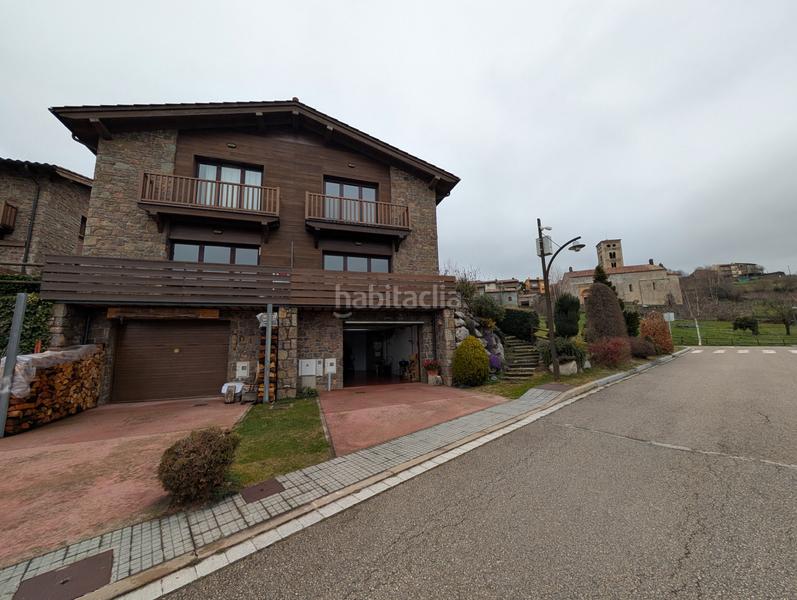 Foto 07338496-1bc5-4aad-8634-893677e1b08e. Casa a schiera in passeig del vallespir 5 in Molló