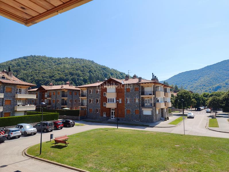 Foto ef9eb033-a4a2-446b-84a6-bbf4c058f119. Apartamento  en la plaza josep cuatrecases, en Camprodon