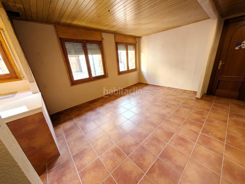 Foto ad722b82-859c-4a74-8051-68b4a54b47f7. Apartament amb aparcament a Vilallonga de Ter